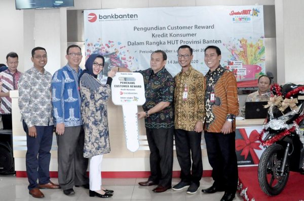 Bank Banten Tarik Undian Nasabah Program Customer Reward Kredit
