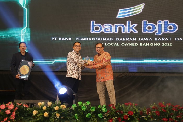 bjb Raih Penghargaan Best Digital Leadership in Local Owned Banking